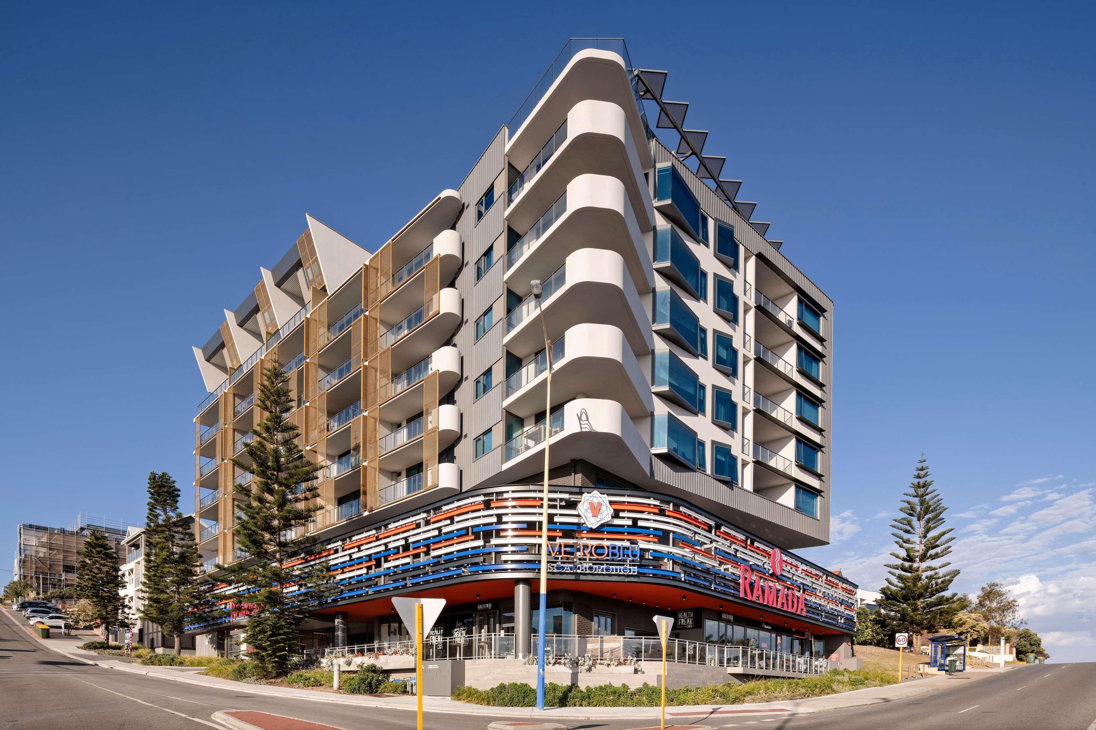 Ramada By Wyndham Vetroblu Scarborough Beach Perth Eksteriør bilde