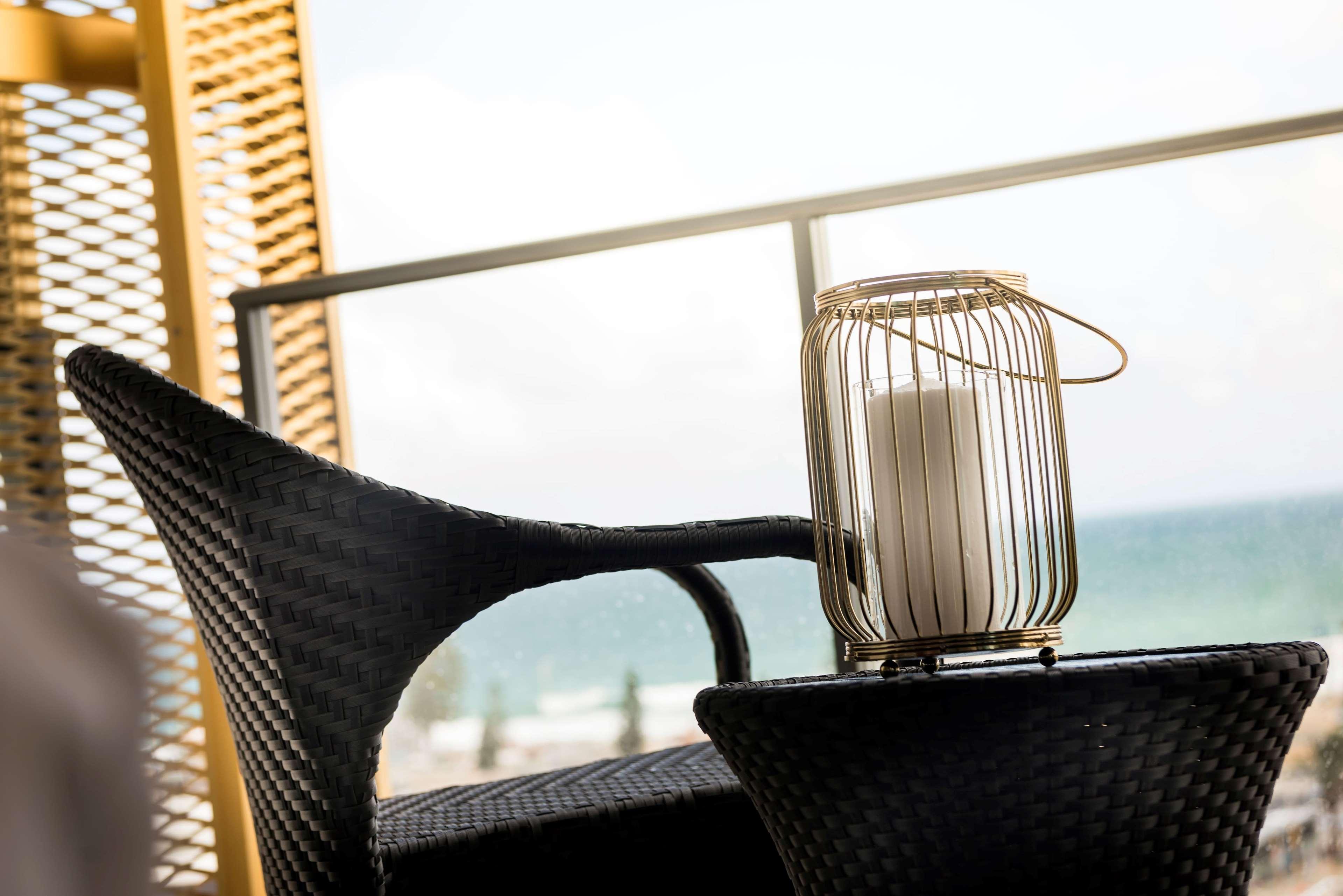 Ramada By Wyndham Vetroblu Scarborough Beach Perth Eksteriør bilde