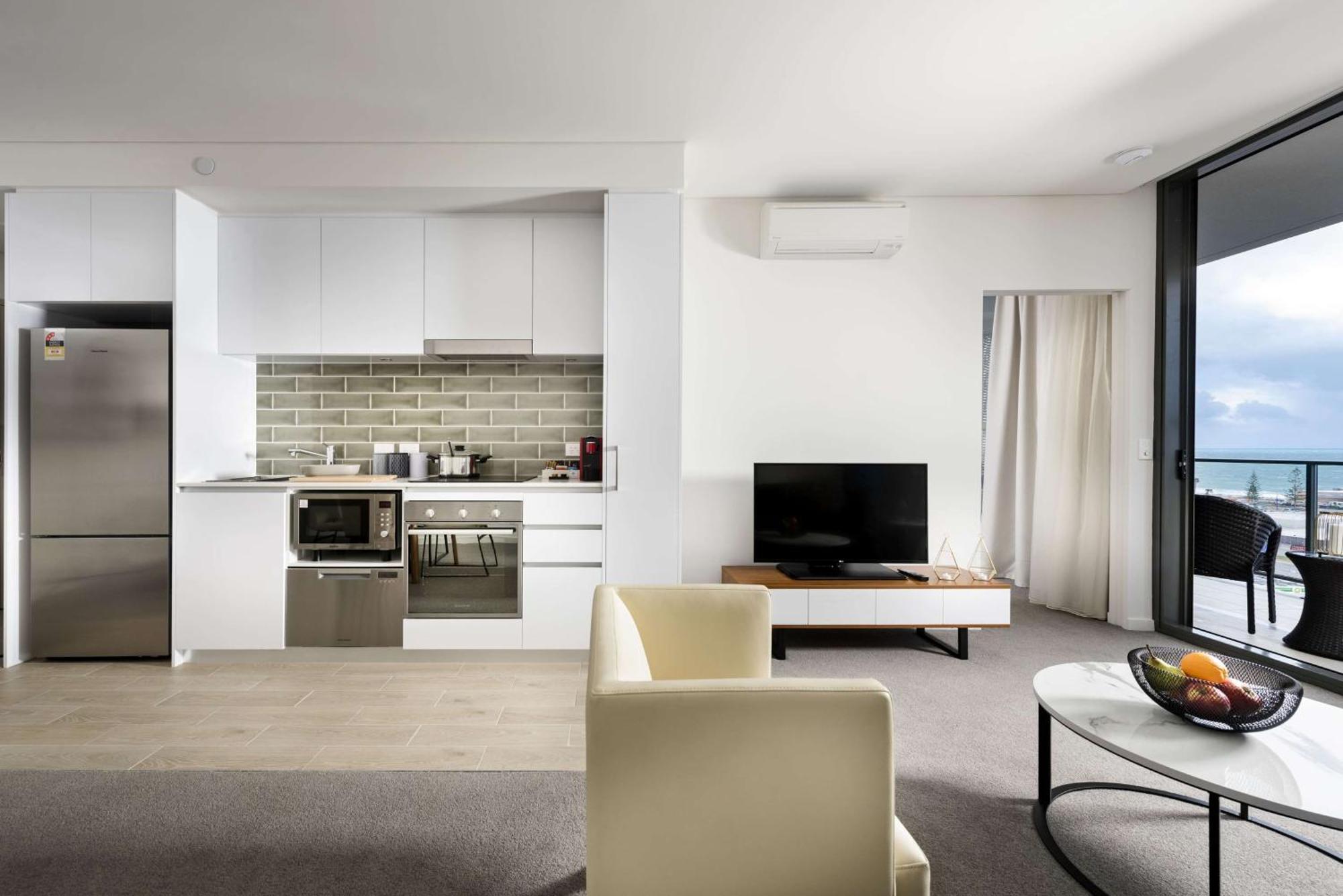 Ramada By Wyndham Vetroblu Scarborough Beach Perth Eksteriør bilde