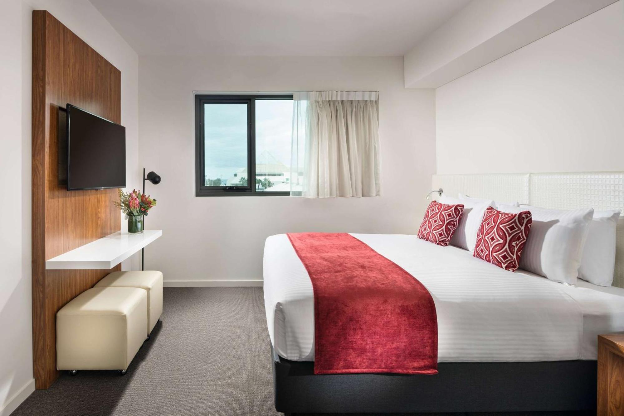 Ramada By Wyndham Vetroblu Scarborough Beach Perth Eksteriør bilde